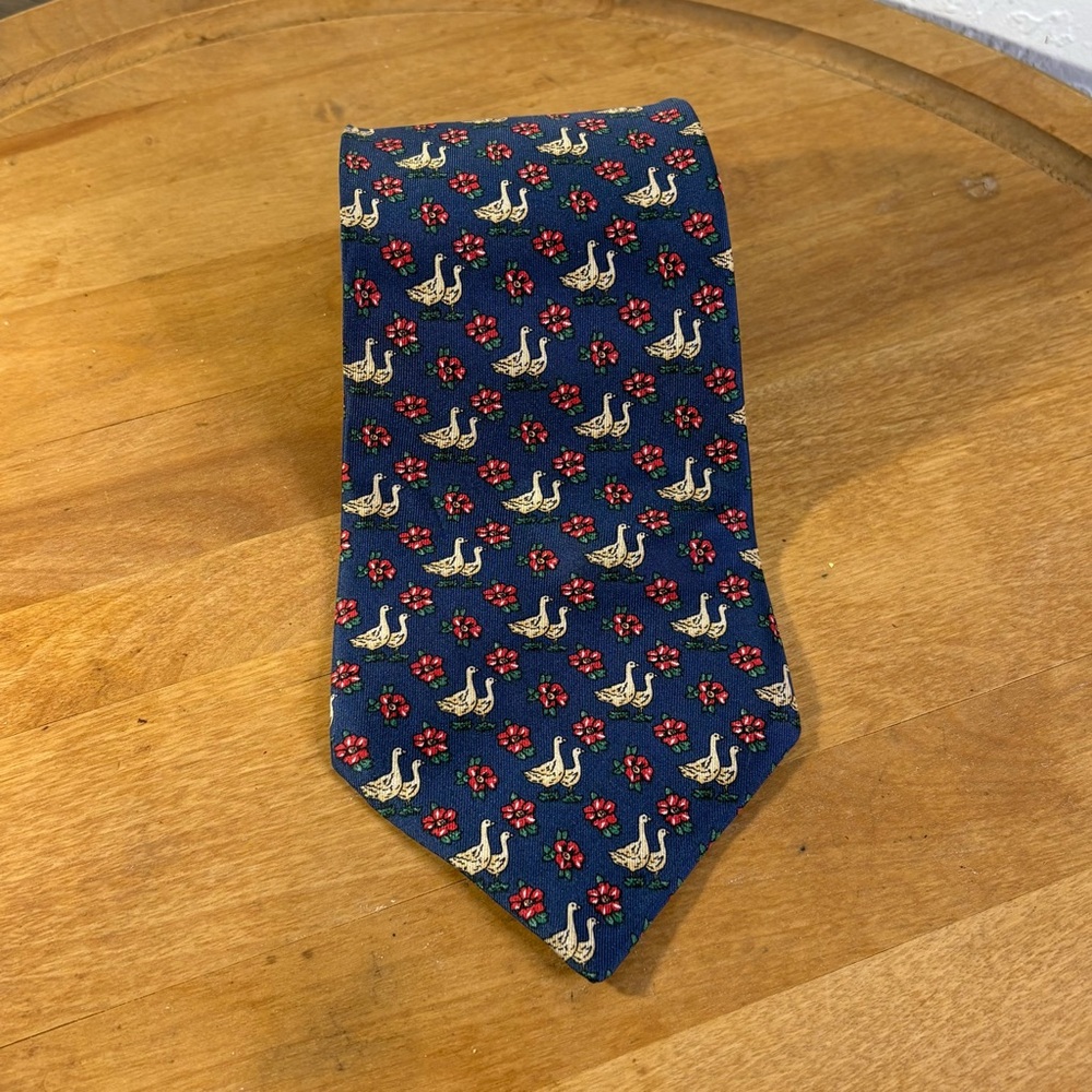 Taylor & Butler Reine Seide Blue Geese Goose Red Flower Print Silk Tie England